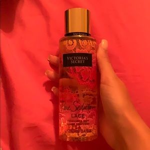 “Pure Seduction Lace” body spray Victoria secret